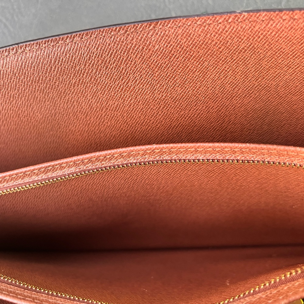 Louis Vuitton Courcelles Monogram Crossbody Bag Brown LV Vintage Shoulder Bag - Picture 4 of 14